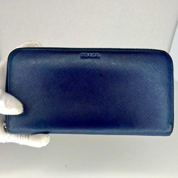 💙Prada Navy Blue Saffiano Leather Long Zip Around Wallet | PRELOVED!!💙 - Picture 1 of 9